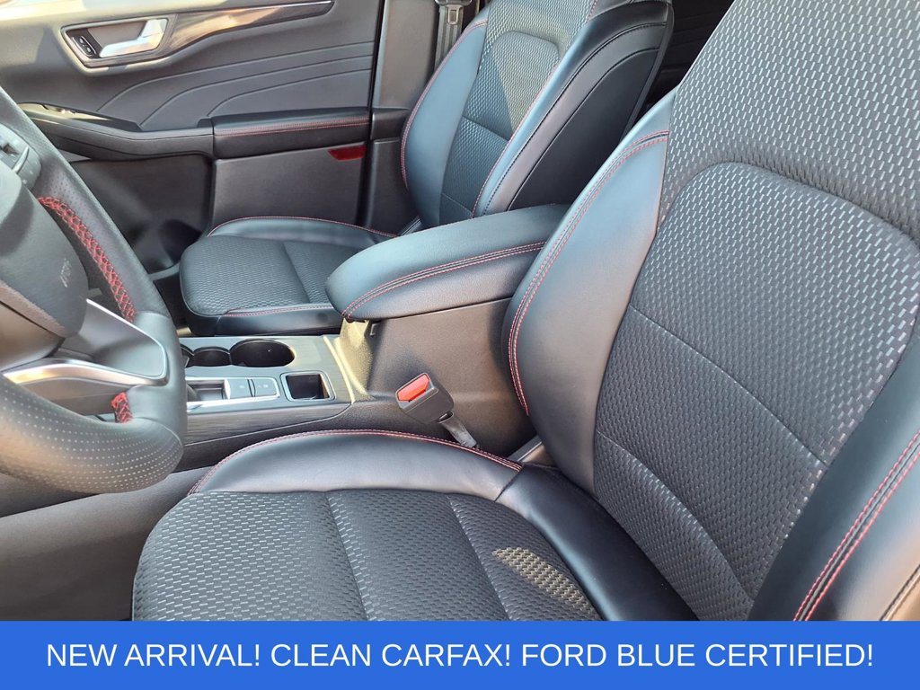 Certified 2024 Ford Escape ST-Line w/ Tech Pack #1 AWD/4WD image 3