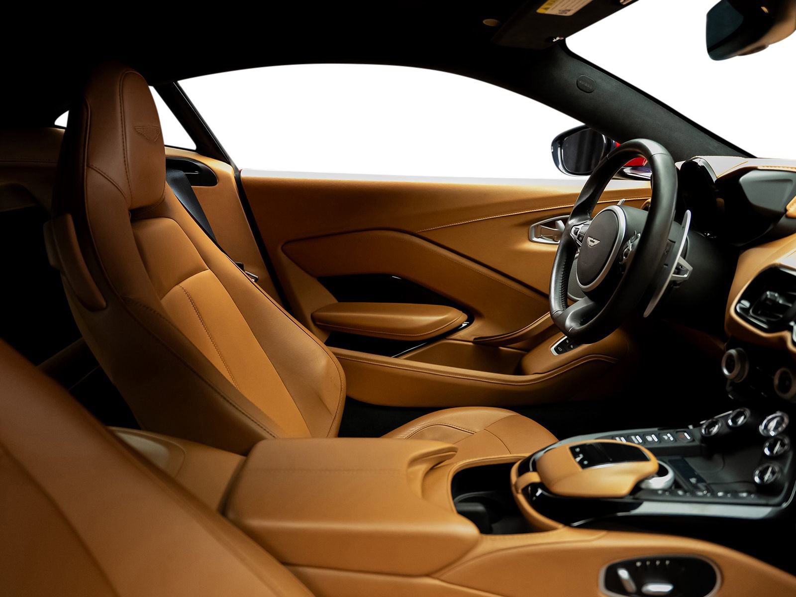 Used 2020 Aston Martin V8 Vantage Coupe RWD image 54