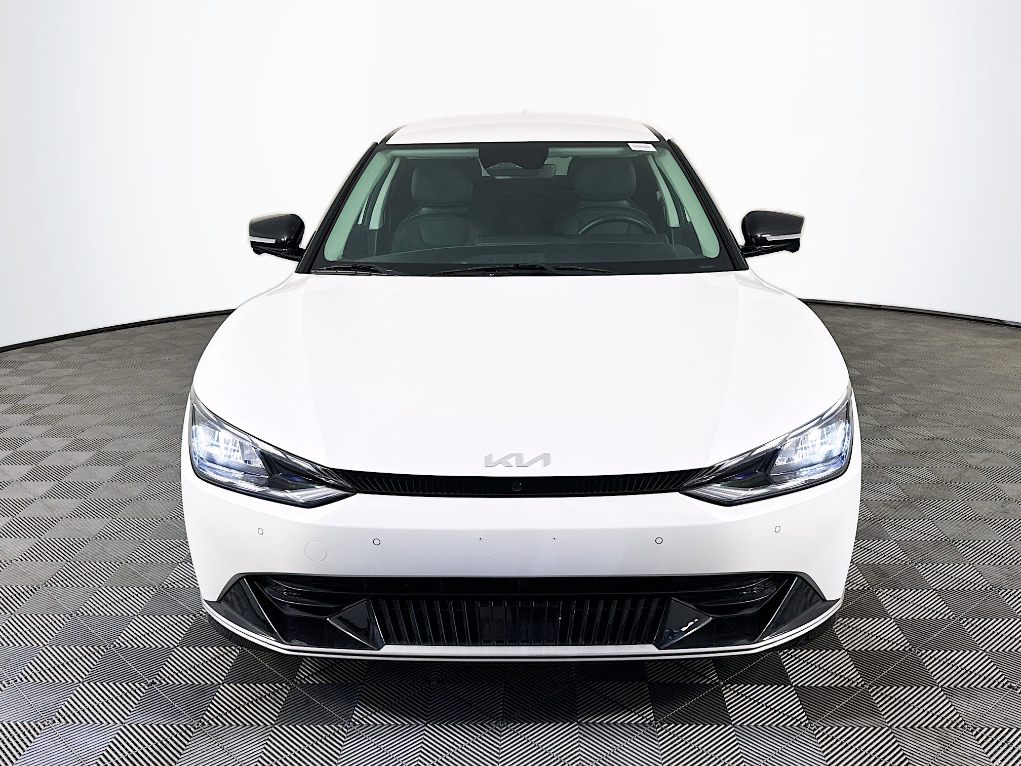 Used 2023 Kia EV6 Wind w/ Wind Technology Package image 2