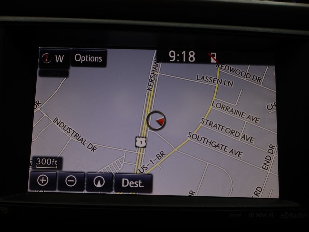 Used 2018 Toyota RAV4 Platinum FWD image 25