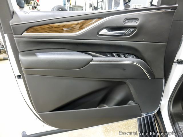 Used 2023 Cadillac Escalade ESV Sport Platinum w/ LPO, ONYX Package AWD/4WD image 23