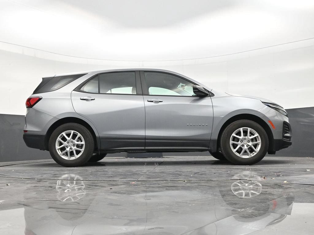 Used 2024 Chevrolet Equinox LS FWD image 25