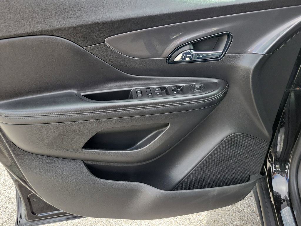 Used 2020 Buick Encore Preferred FWD image 19