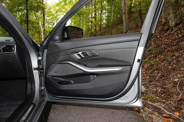 Used 2024 BMW M3 w/ M Carbon Exterior Package RWD image 45