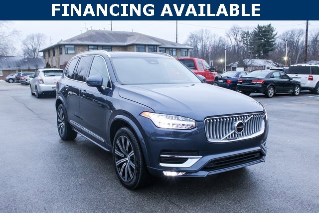 Used 2025 Volvo XC90 B5 Core image 2
