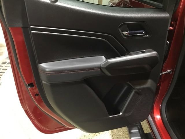 Used 2024 Chevrolet Colorado Z71 w/ Z71 Convenience Package 2 image 45