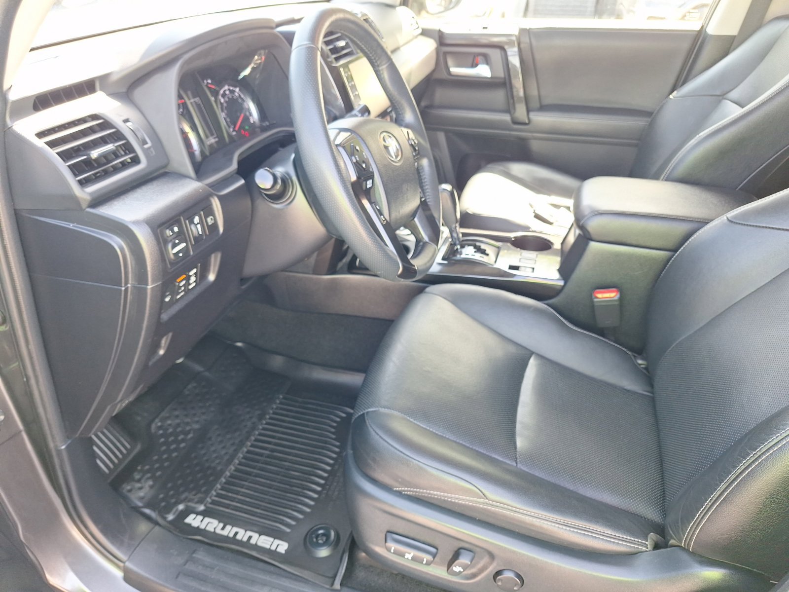 Used 2021 Toyota 4Runner Nightshade AWD/4WD image 14