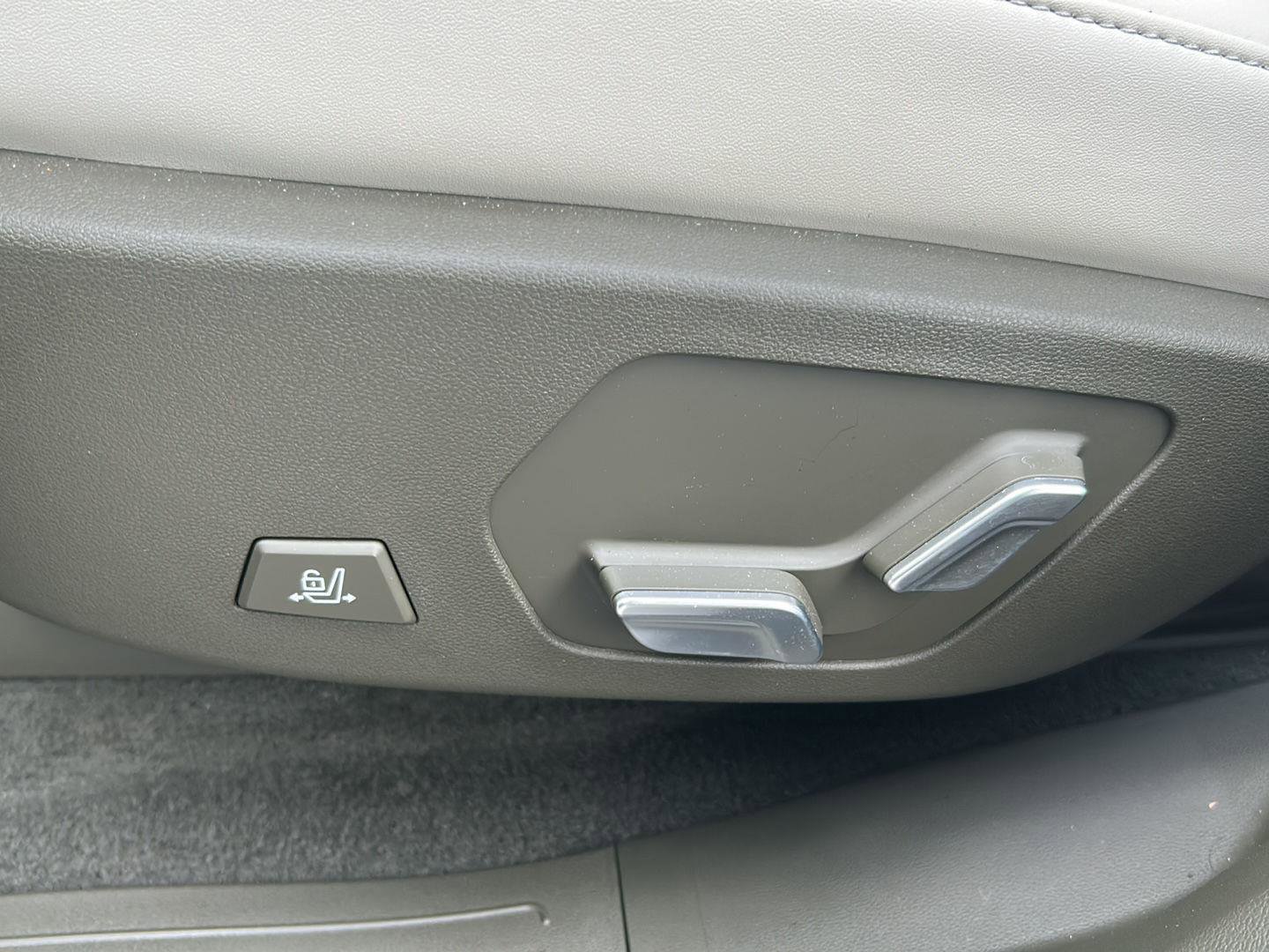 Certified 2025 Hyundai Santa Fe Calligraphy AWD/4WD image 19