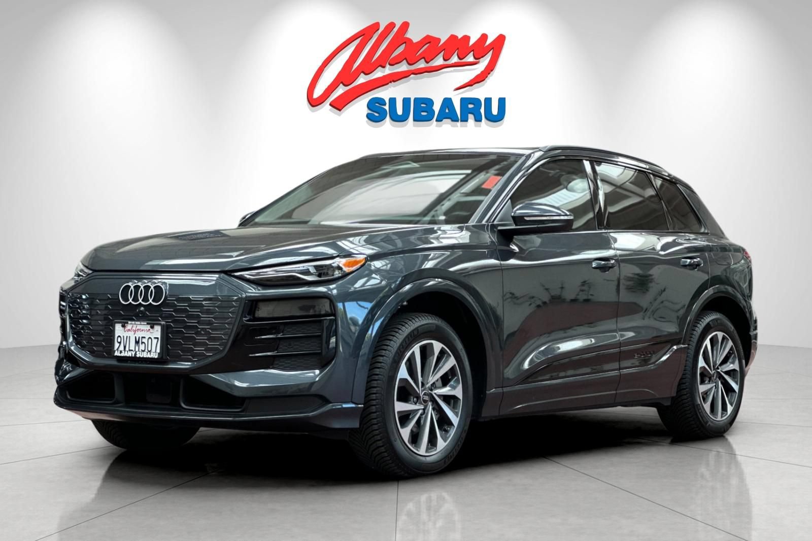 Used 2025 Audi Q6 e-tron Premium w/ Convenience Package AWD/4WD image 9