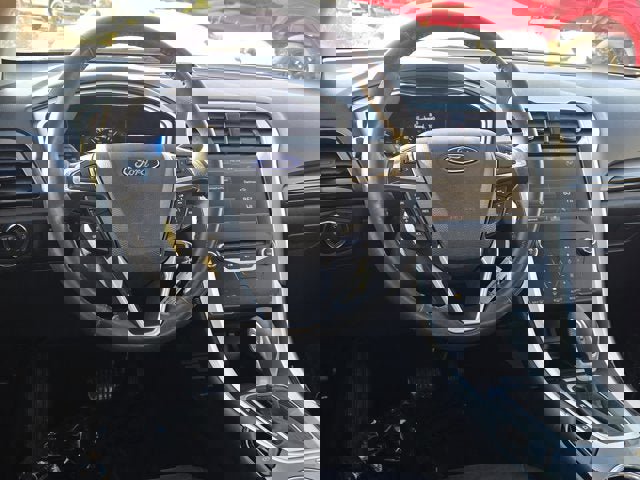 Used 2014 Ford Fusion SE image 16