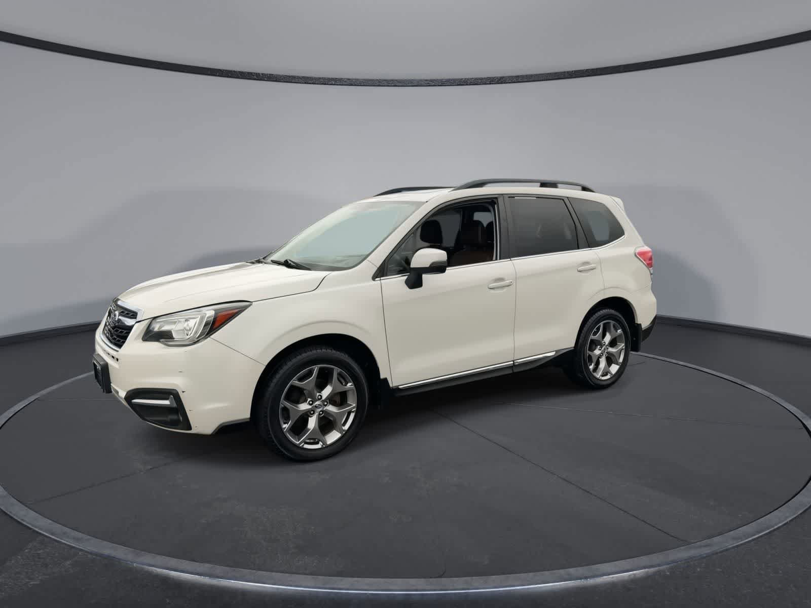 Used 2017 Subaru Forester 2.5i Touring AWD/4WD image 4