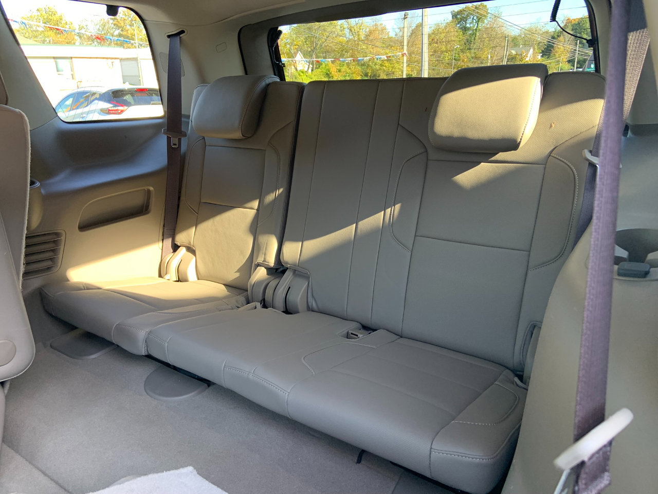 Used 2020 Chevrolet Tahoe Premier w/ 6.2L Performance Package image 12