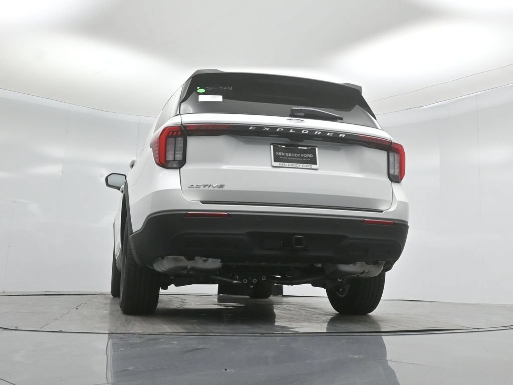 New 2026 Ford Explorer Active RWD image 47