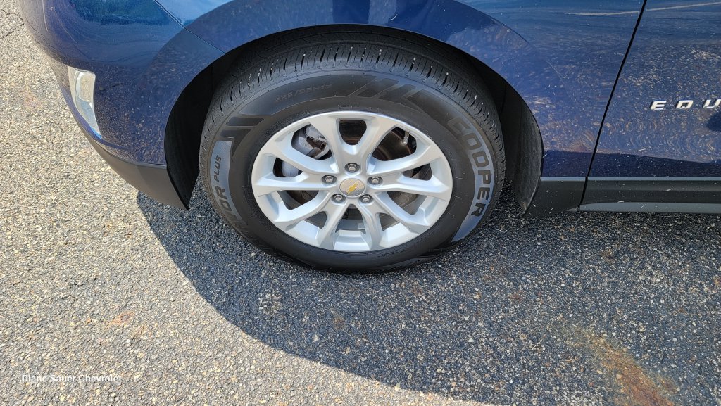 Used 2019 Chevrolet Equinox LT w/ Driver Convenience Package FWD image 6