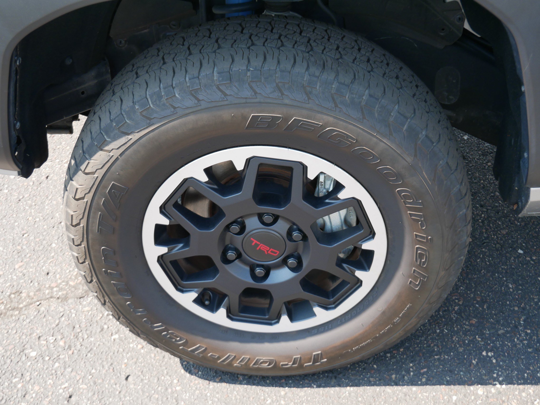 Used 2024 Toyota Tacoma TRD Off-Road AWD/4WD image 13