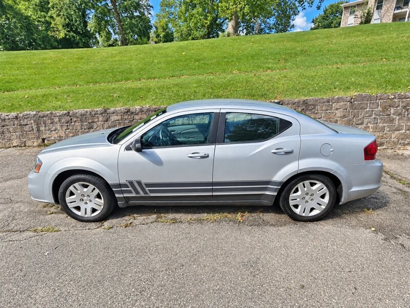 Used 2011 Dodge Avenger Express FWD image 5