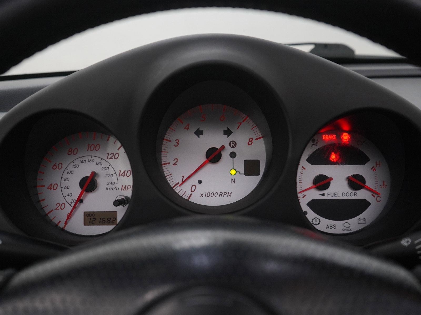 Used 2003 Toyota MR2 RWD image 23