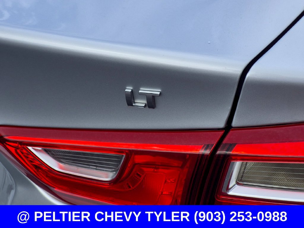 Used 2018 Chevrolet Malibu LT FWD image 9