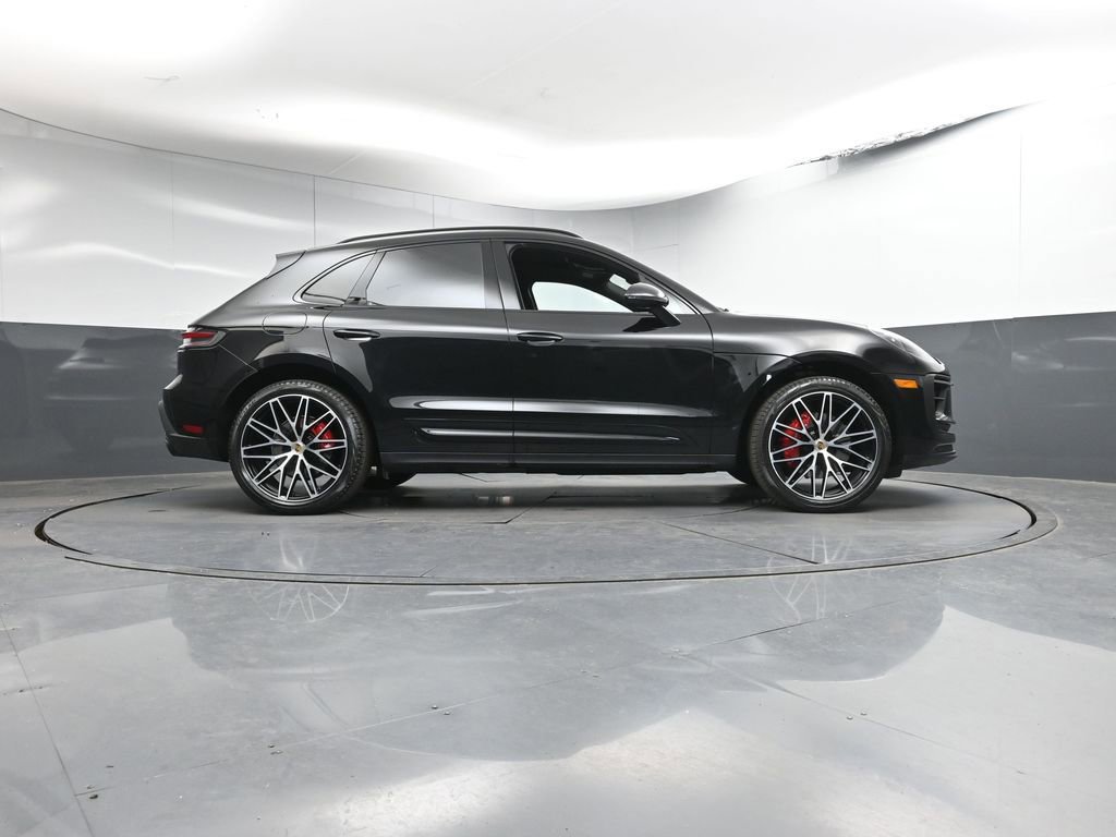 Certified 2024 Porsche Macan S image 30