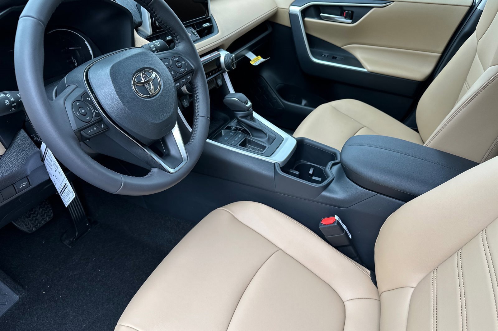 New 2025 Toyota RAV4 XLE Premium image 9
