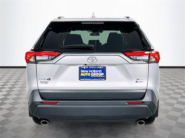 New 2025 Toyota RAV4 XLE image 5