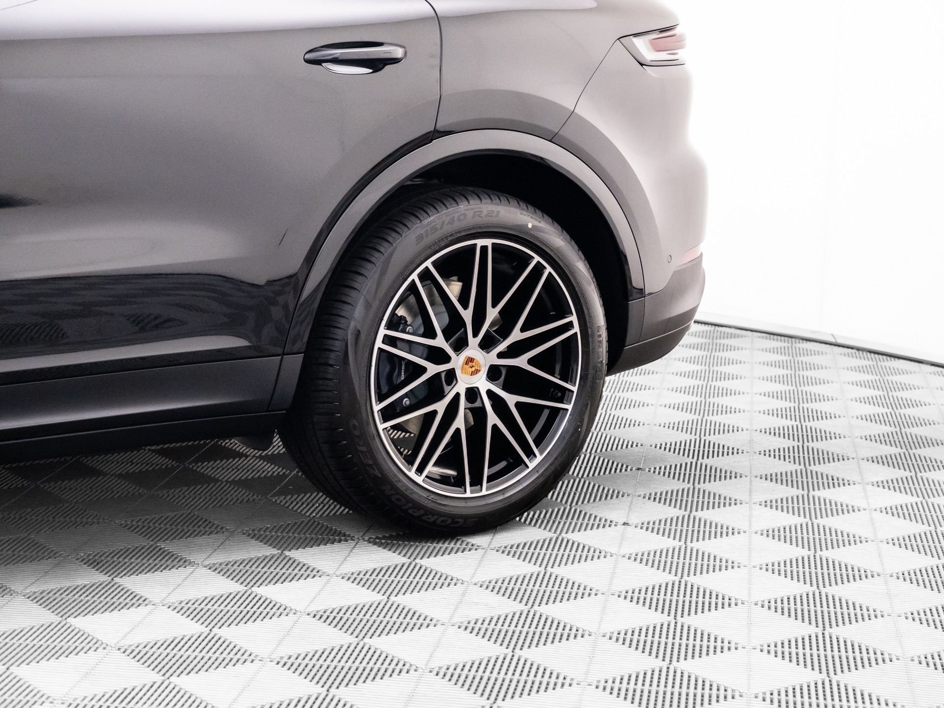 New 2026 Porsche Cayenne AWD/4WD image 33