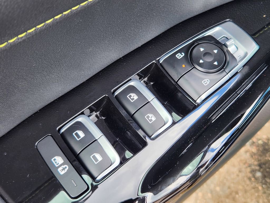 New 2025 Kia K5 GT image 8