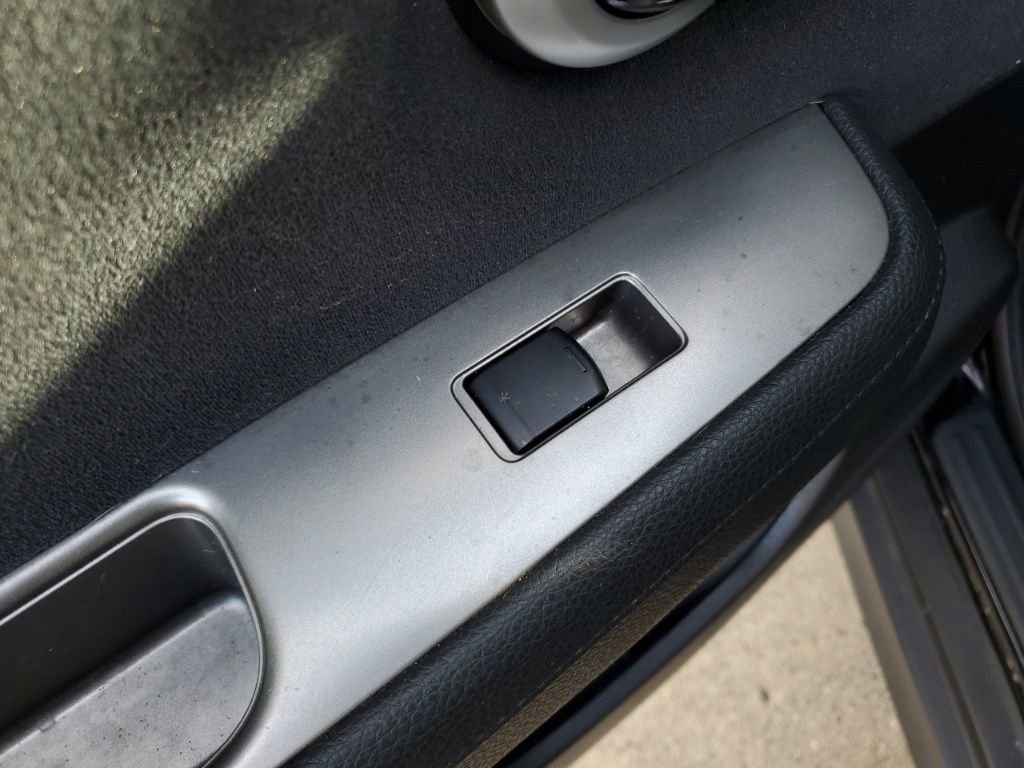 Used 2012 Nissan Versa 1.8 S w/ Plus Pkg image 12