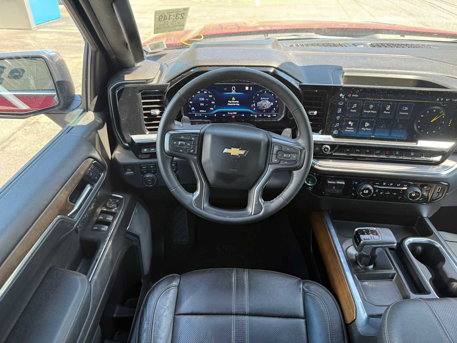 Used 2023 Chevrolet Silverado 1500 High Country w/ Technology Package image 9