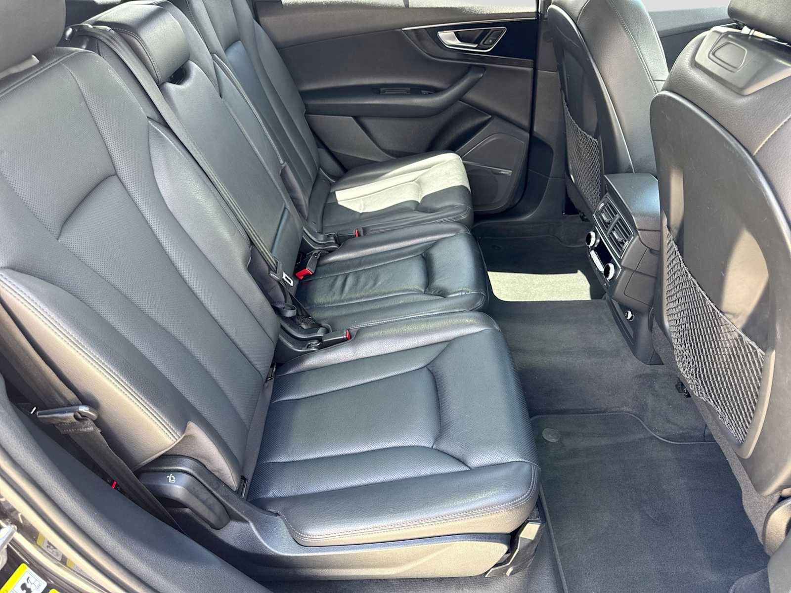 Used 2018 Audi Q7 3.0T Prestige w/ Prestige Package AWD/4WD image 21