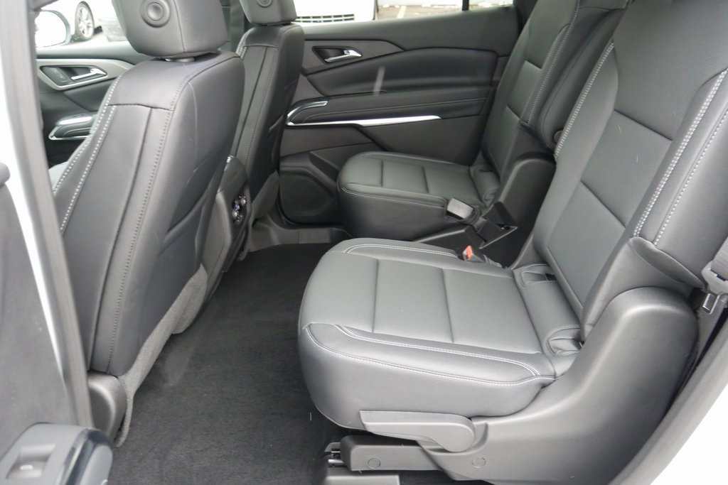 New 2026 Chevrolet Traverse LT w/ LPO, Floor Liner Package image 25