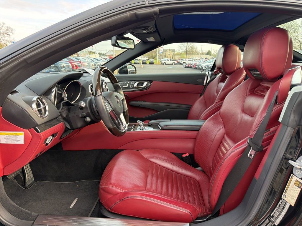 Used 2013 Mercedes-Benz SL 550 image 4