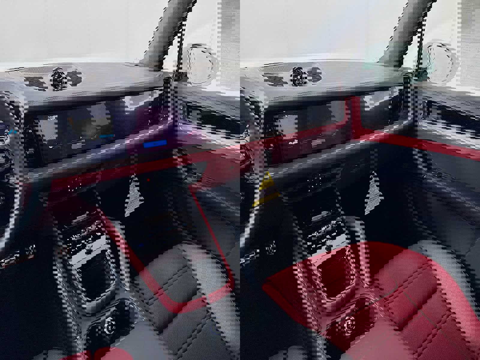 New 2025 Porsche Cayenne Turbo image 19