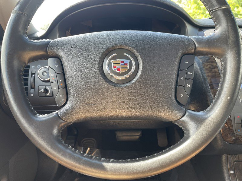 Used 2008 Cadillac DTS w/ Sun And Sound Package image 14