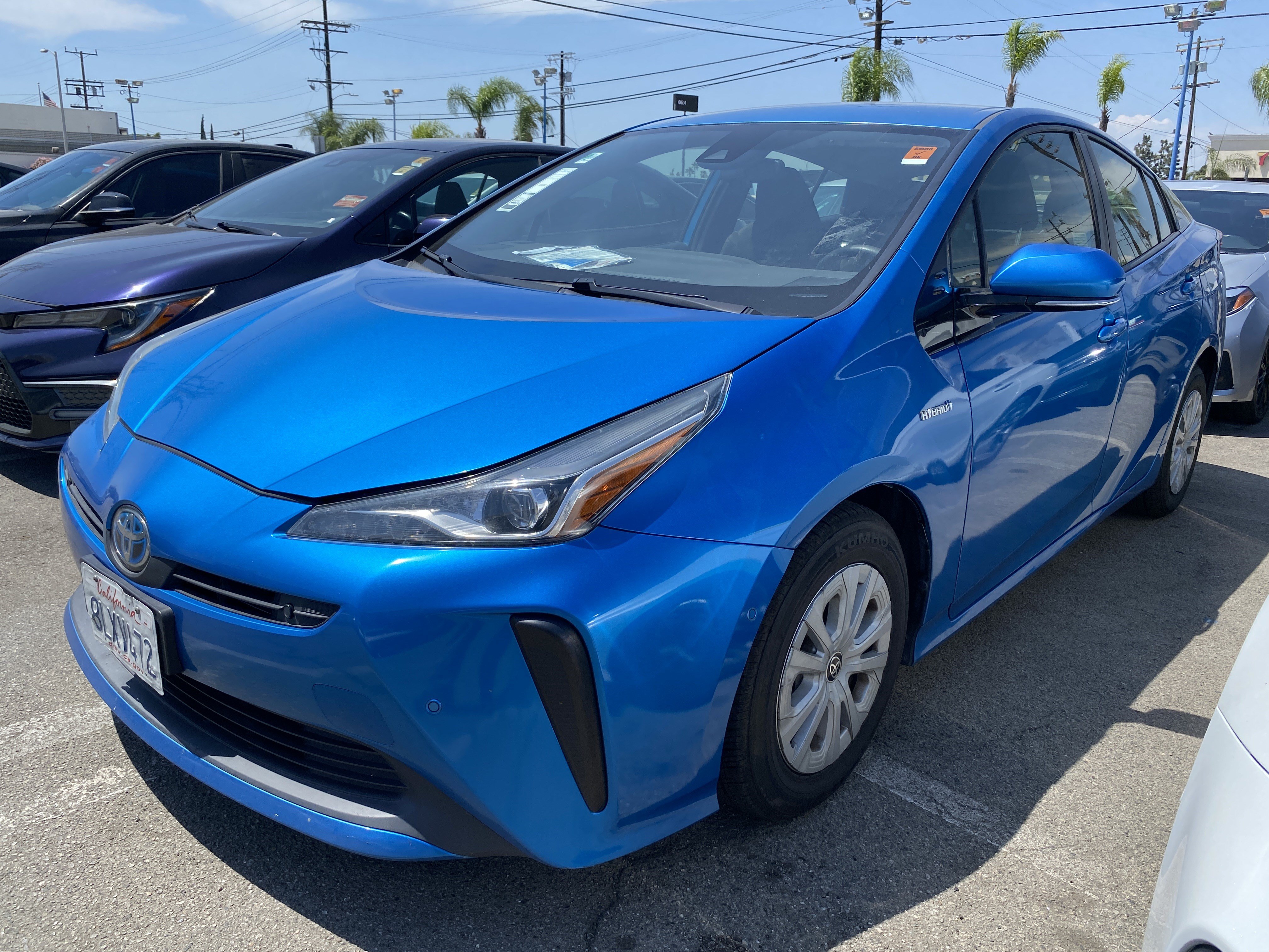 Used 2019 Toyota Prius LE w/ Carpet Mat Package FWD image 2