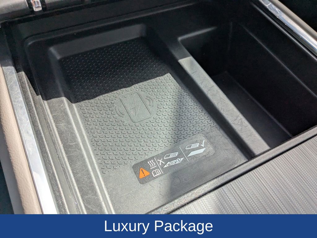 Used 2024 GMC Acadia Elevation w/ Black Edition image 25