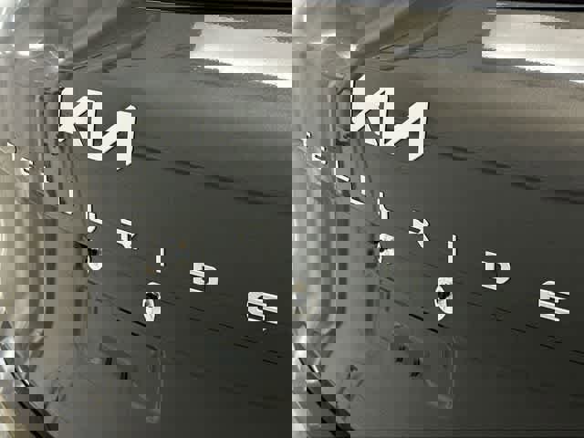 Used 2023 Kia Telluride SX Prestige image 32