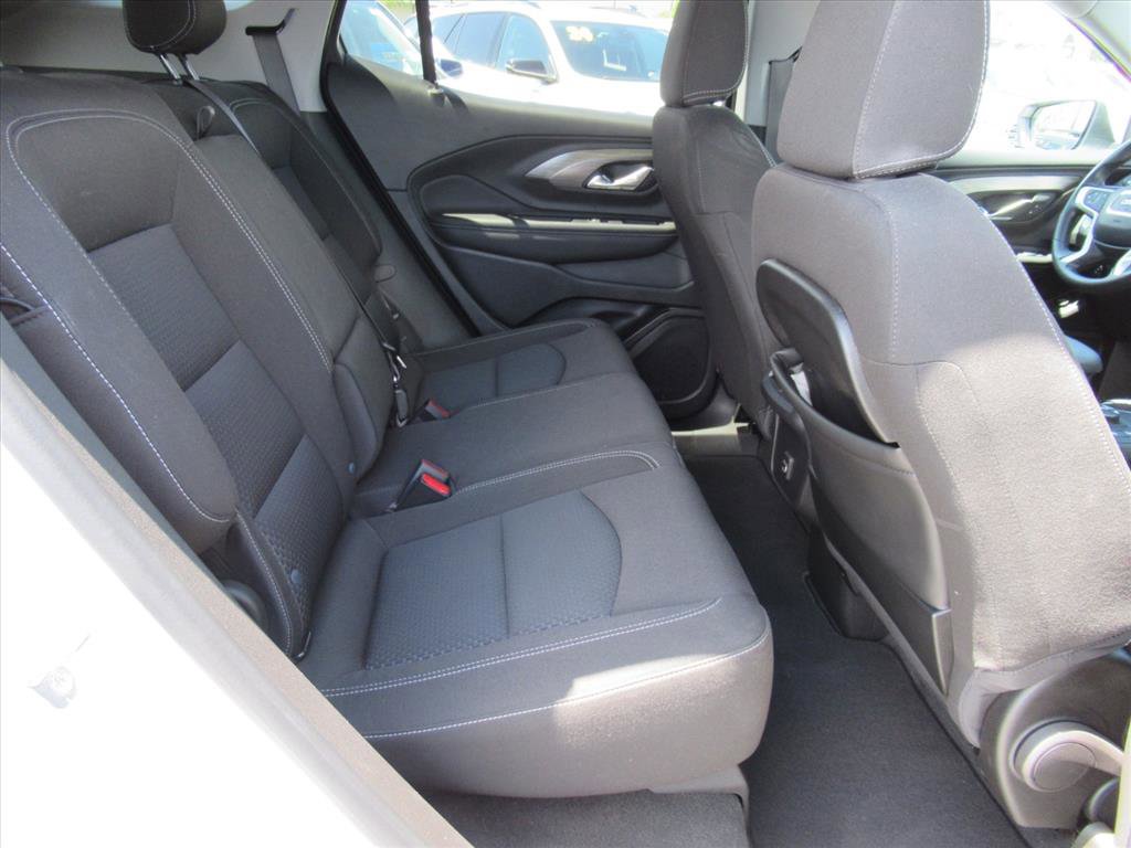 Used 2023 GMC Terrain SLE w/ Driver Convenience Package FWD image 28