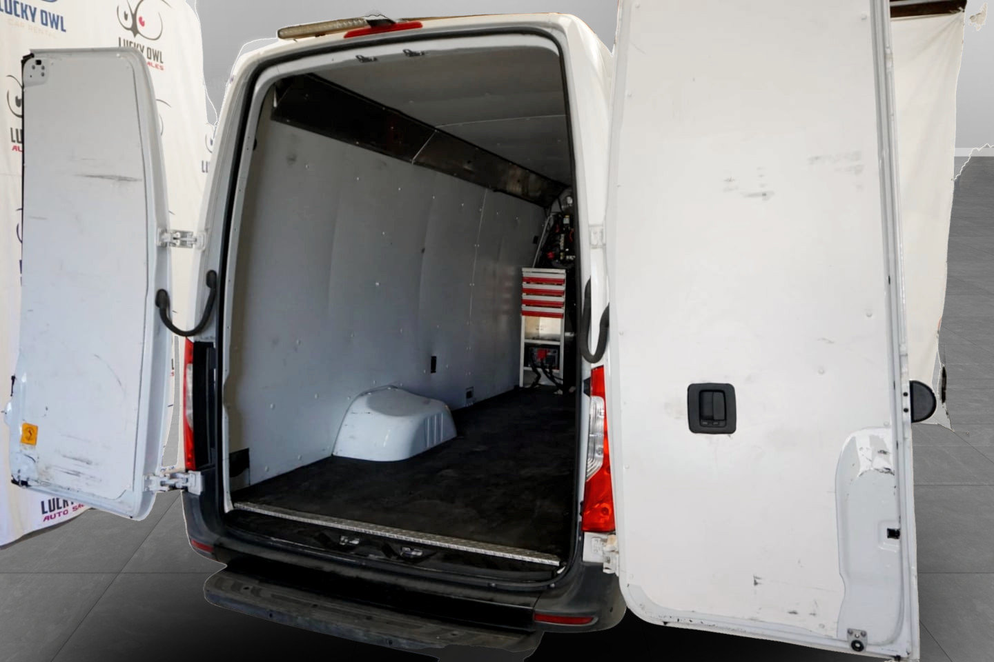 Used 2019 Freightliner Sprinter 170 Cargo RWD image 7