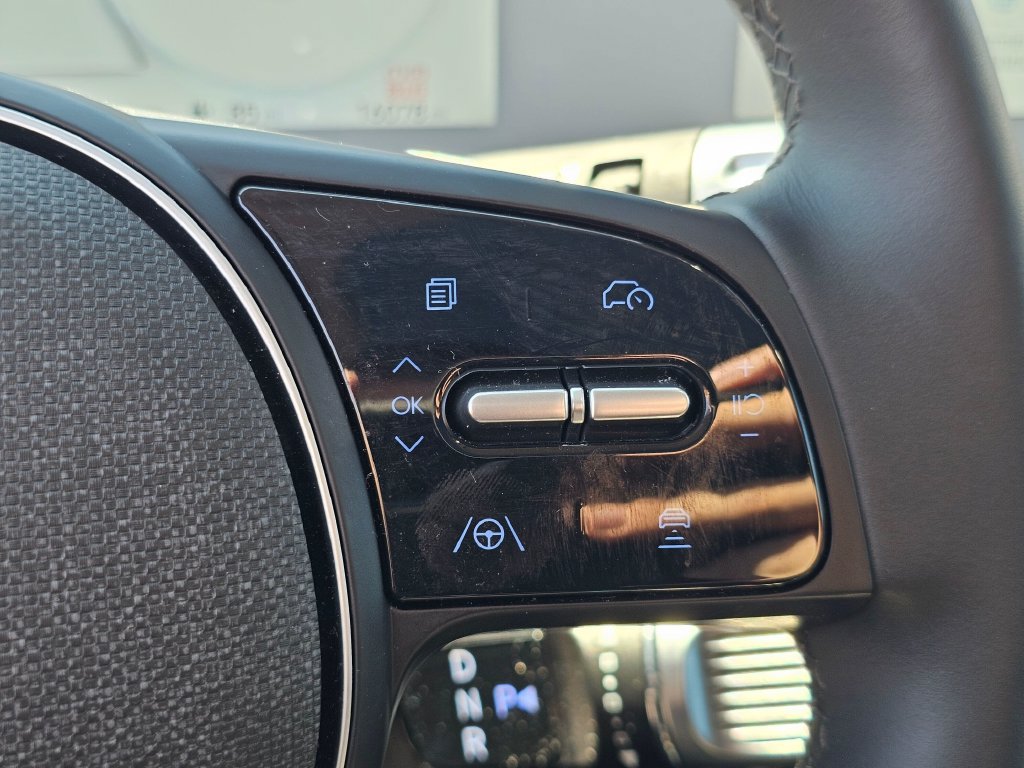 Used 2024 Hyundai Ioniq 5 Limited AWD/4WD image 31