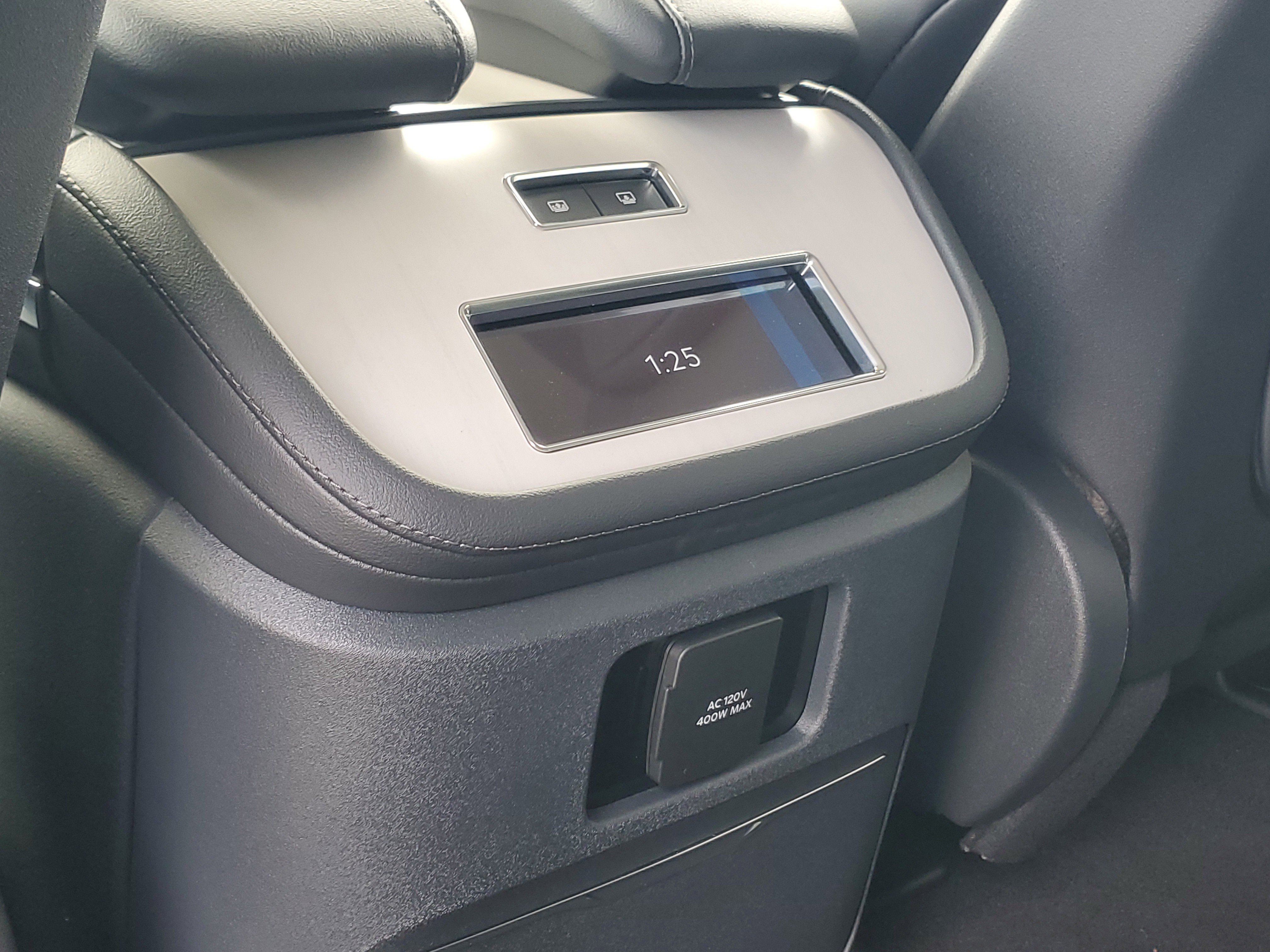 New 2025 Lincoln Navigator L Reserve AWD/4WD image 29