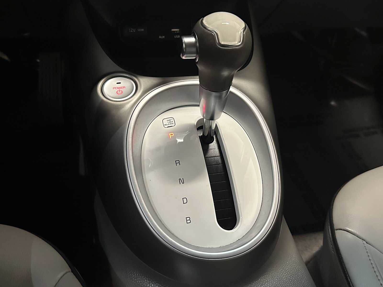 Used 2016 Kia Soul EV + image 16