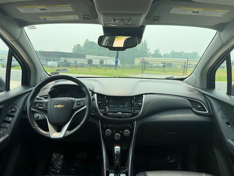 Used 2017 Chevrolet Trax Premier w/ Driver Confidence II Package AWD/4WD image 20