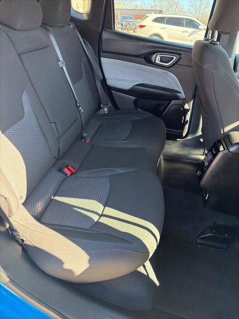 Used 2024 Jeep Compass Sport image 19