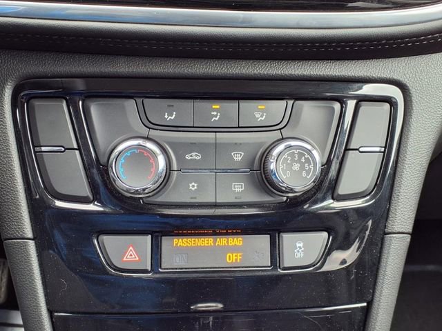 Used 2022 Buick Encore Preferred w/ Safety Package image 13