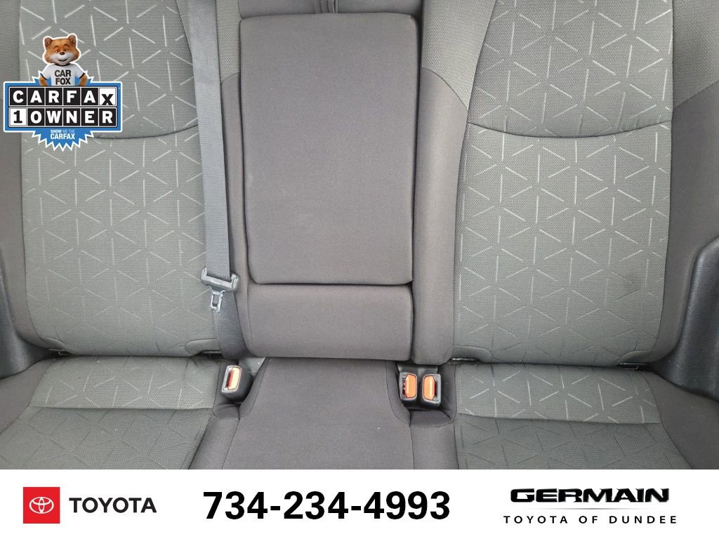 Used 2021 Toyota RAV4 XLE FWD image 15