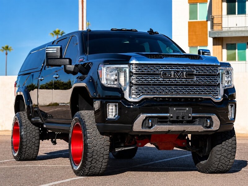 Used 2020 GMC Sierra 2500 Denali AWD/4WD image 1