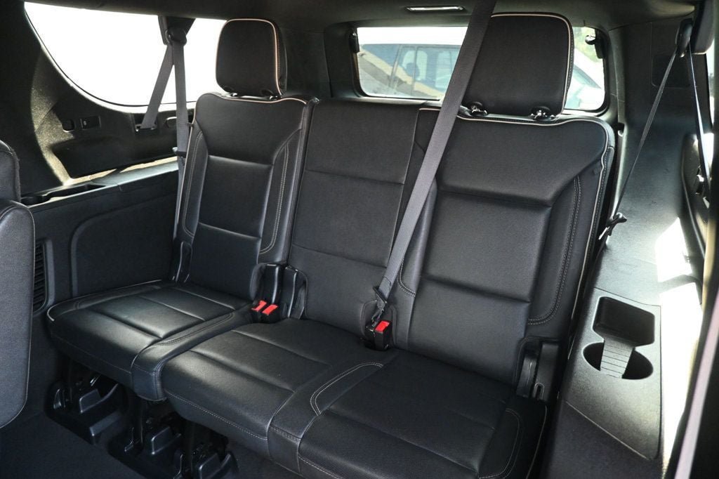 Used 2023 Chevrolet Suburban Premier RWD image 20