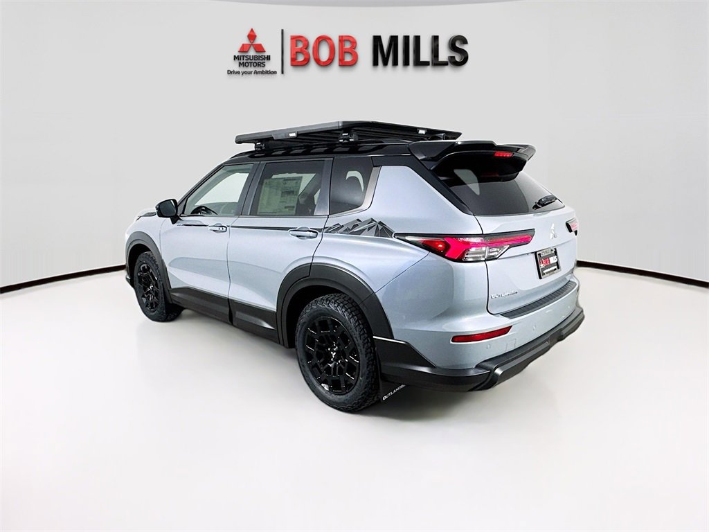 New 2025 Mitsubishi Outlander Trail Edition image 5