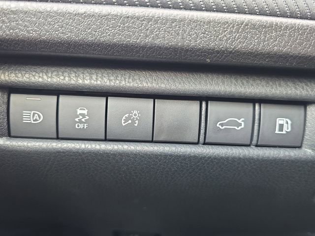 New 2026 Toyota Camry SE image 25